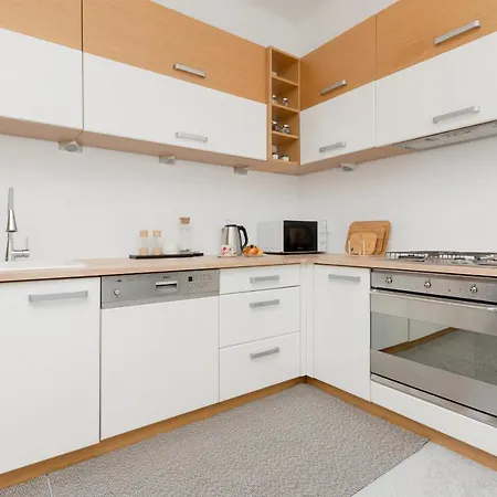City Centre Sniadeckich Near Metro Station By Renters Apartment Warsaw