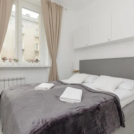 City Centre Sniadeckich Near Metro Station By Renters * Warschau
